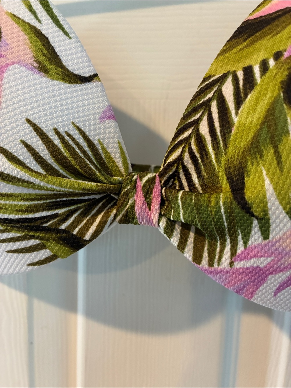 Shade Shore Size 36 C Floral Padded Bikini Top in White, Pink & Green - Picture 3 of 11
